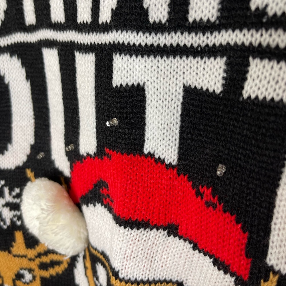 Holiday Gangsta Ugly Santa Sweater - Red, Black, Green Sz M NWOT - Picture 8 of 8